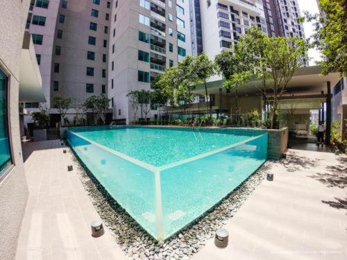 Mercu Summer Suites, 8